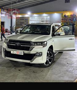 تويوتا لاندكروزر